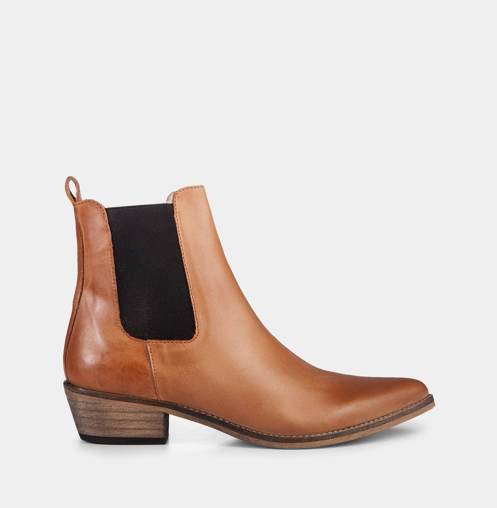 IVYLEE COPENHAGEN Stella Escuvado Boots - Dark Tan FOOTWEAR - Zabecca Living