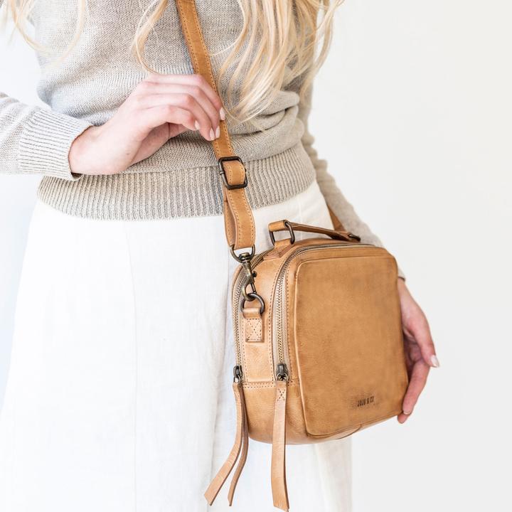 JUJU & CO Berlin Bag - Natural Leather bag - Zabecca Living
