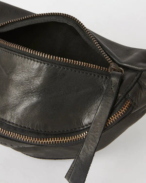 JUJU & CO Leather Bumbag - Black bag - Zabecca Living