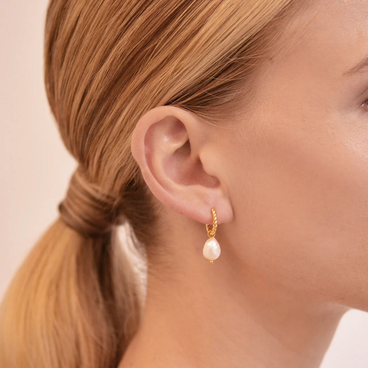 LINDA TAHIJA Baroque Pearl Rope Huggie Earrings - Gold Plated Earrings - Zabecca Living