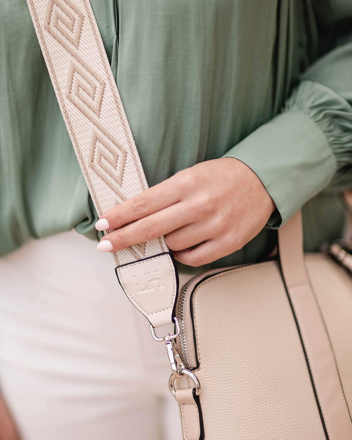 LOUENHIDE Bono Guitar Strap - Coffee Beige HANDBAG - Zabecca Living
