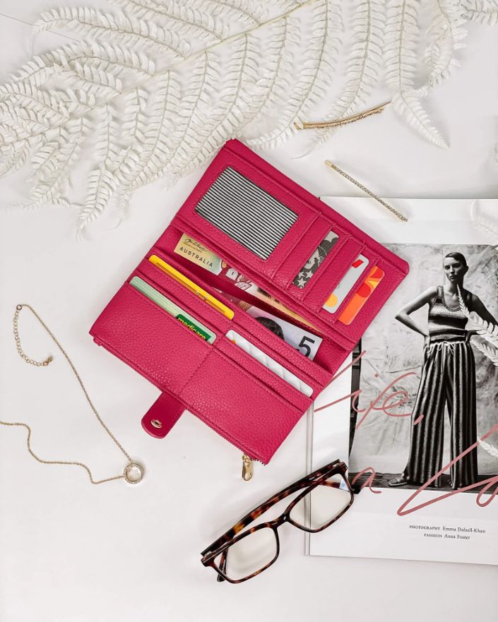 LOUENHIDE Stella Wallet - Fuschia WALLET - Zabecca Living