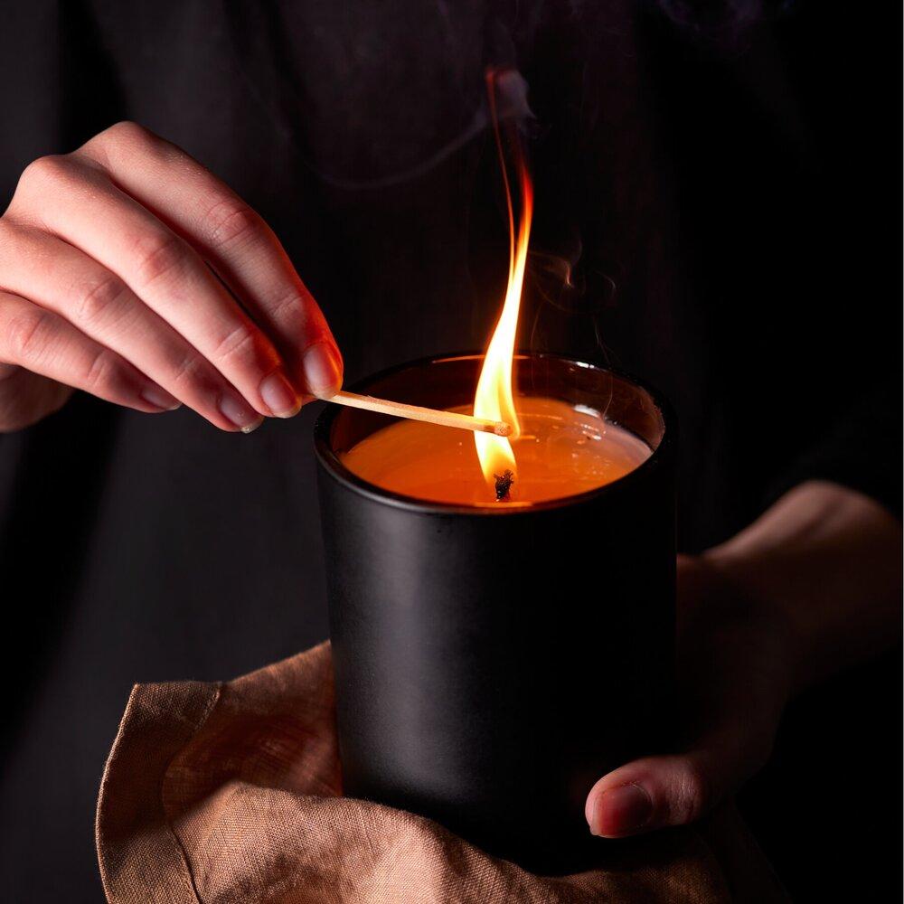 OLIEVE & OLIE Christmas Candle - Plum & Juniper Berry CANDLE - Zabecca Living