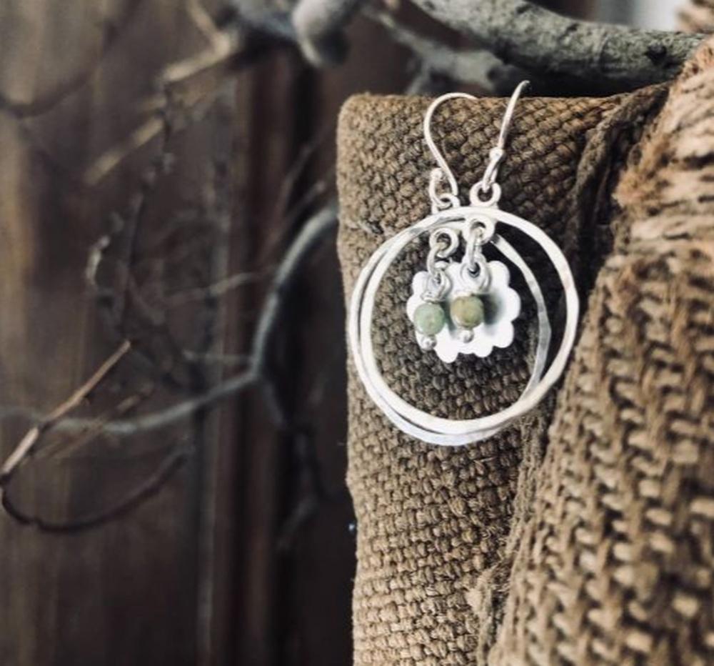 PAIRD Hoop & Flower Chandelier Earring Earrings - Zabecca Living