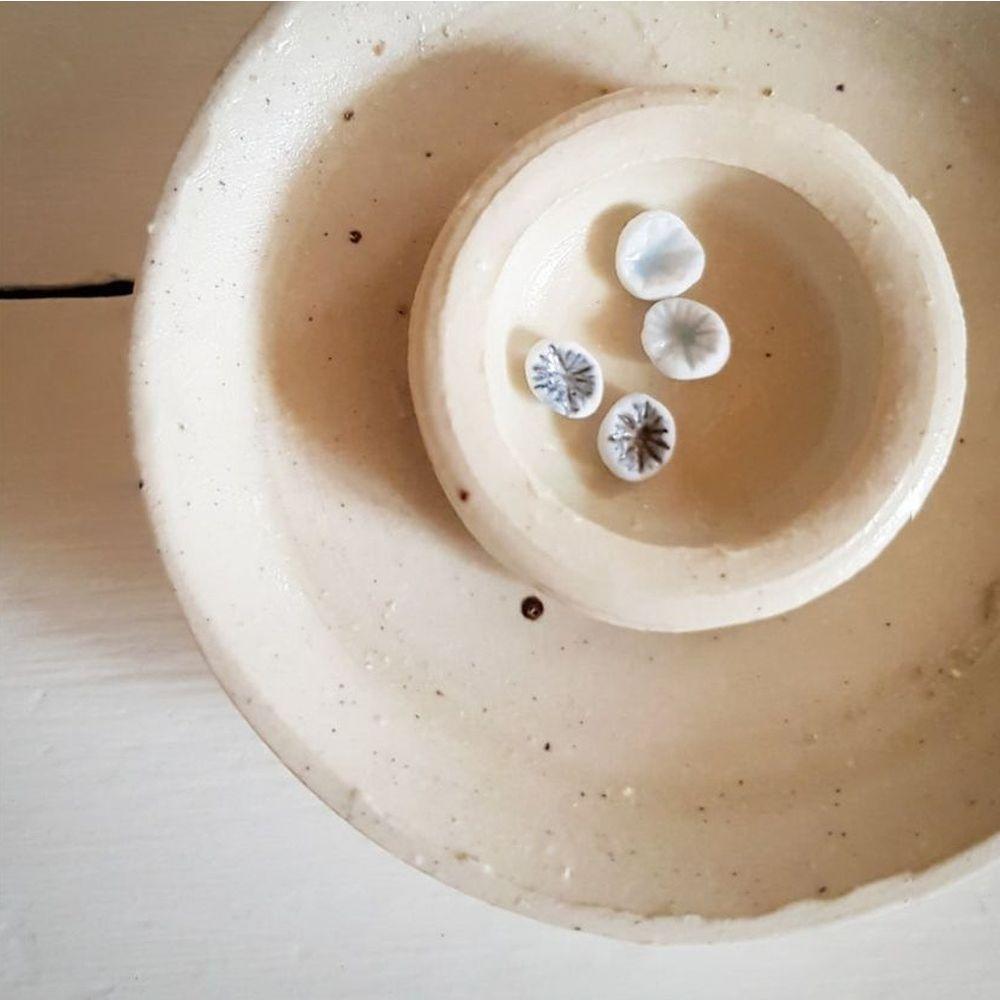 PAIRD Porcelain Limpet Studs Earrings - Zabecca Living
