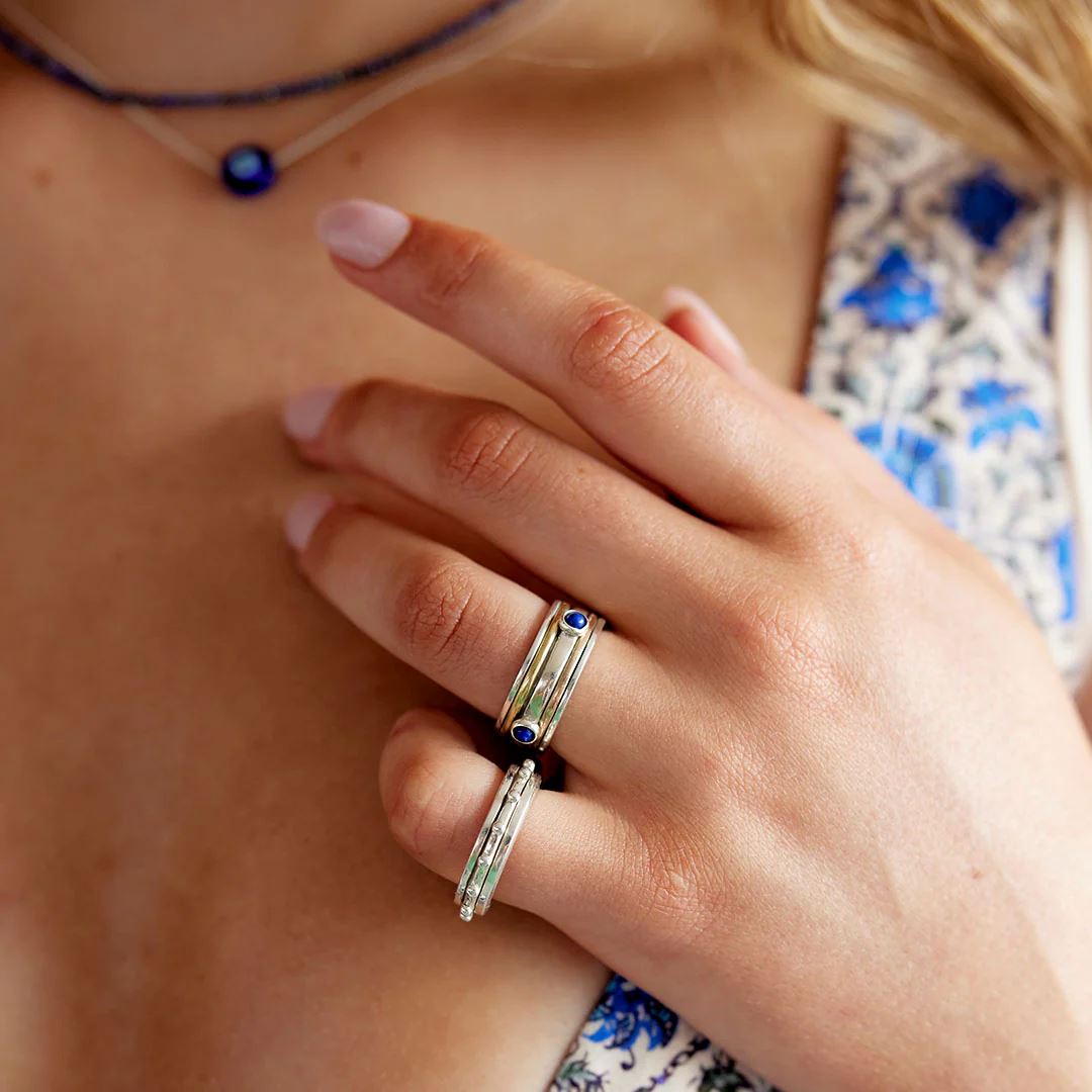 PALAS Brave Spirit Meditation Spinning Ring - Silver Medium Ring - Zabecca Living