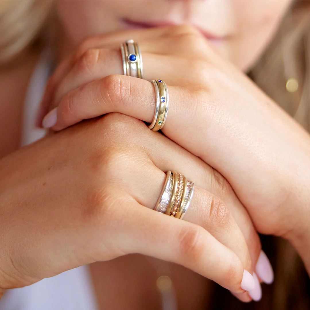 PALAS Gratitude Meditation Spinning Ring - Silver Large Ring - Zabecca Living
