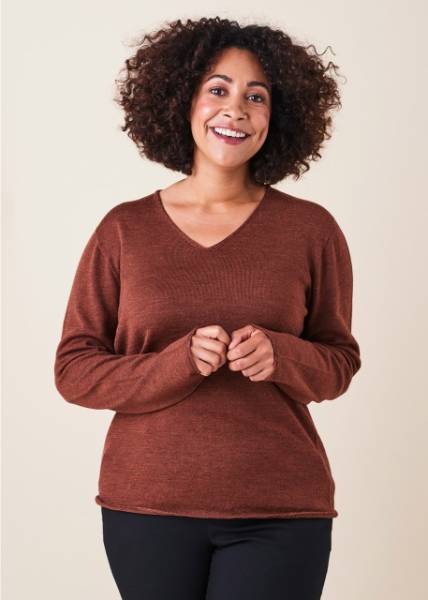 UIMI Scarlet V Merino Wool Top - Chestnut Jumpers + Knitwear - Zabecca Living
